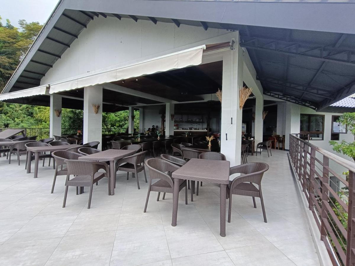 Mist Mountain Resort Powered By Cocotel Cebu Екстер'єр фото
