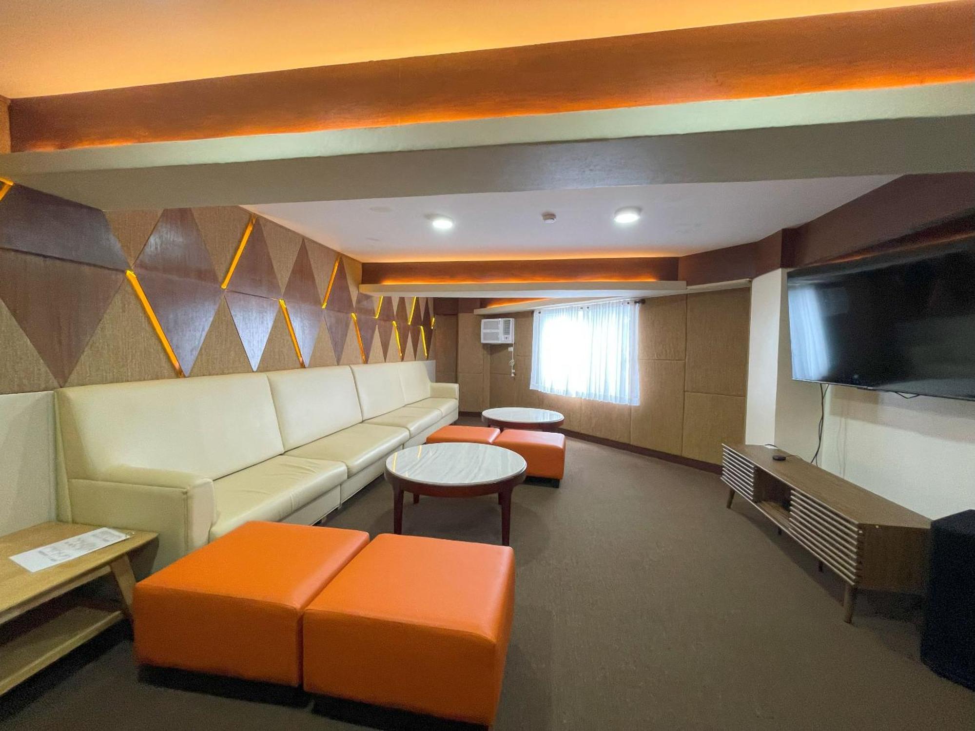 Mist Mountain Resort Powered By Cocotel Cebu Екстер'єр фото