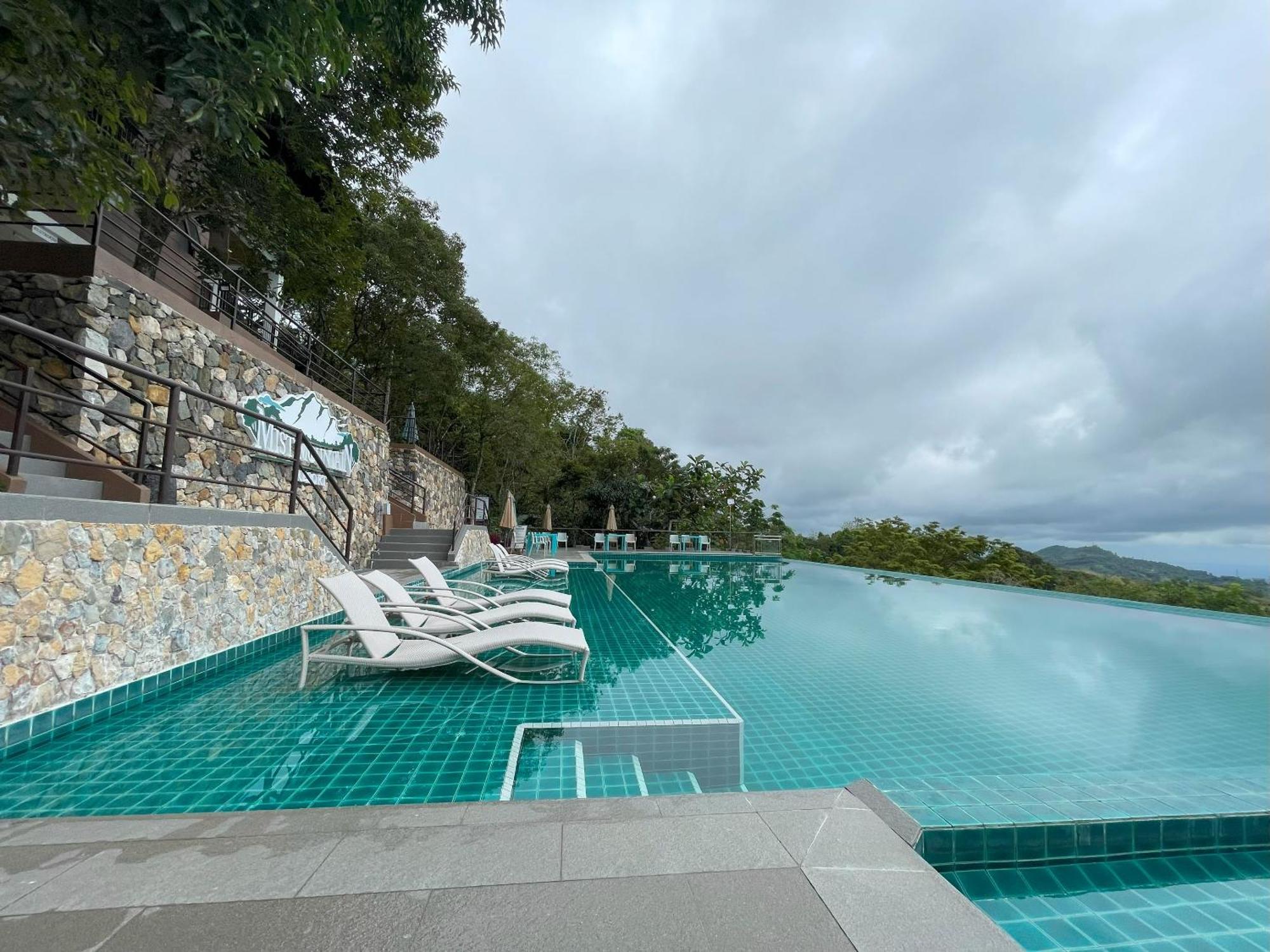 Mist Mountain Resort Powered By Cocotel Cebu Екстер'єр фото